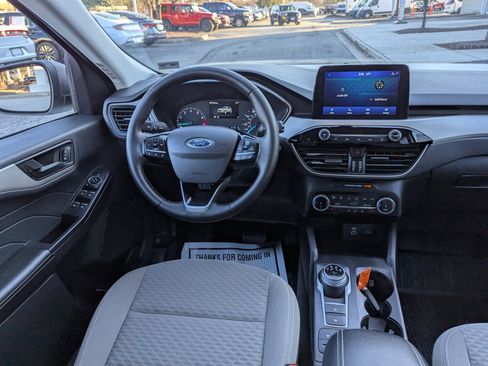 Used 2022 Ford Escape SE w/ Convenience Package image 11