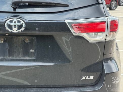 Used 2015 Toyota Highlander XLE FWD image 7