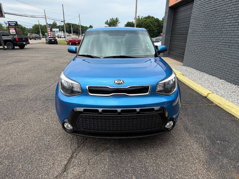 Used 2016 Kia Soul + w/ Designer's Package FWD image 3
