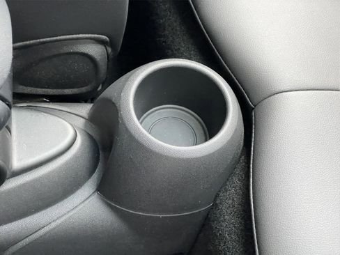 Used 2023 MINI Cooper 2-Door Hardtop image 14