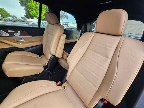 New 2026 Mercedes-Benz GLS 580 4MATIC image 19