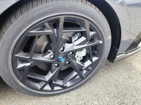 Used 2025 Hyundai Elantra N Line image 12