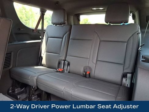 Used 2026 Chevrolet Suburban LT AWD/4WD image 18