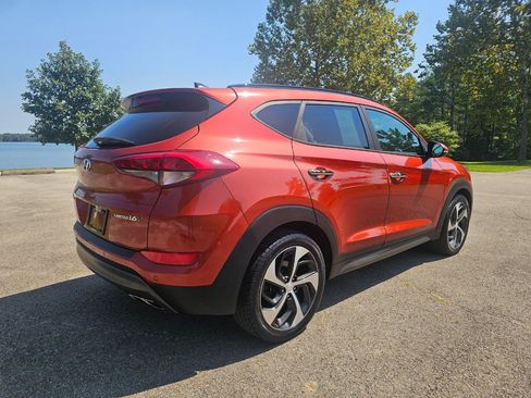 Used 2016 Hyundai Tucson Limited w/ Option Group 03 FWD image 5