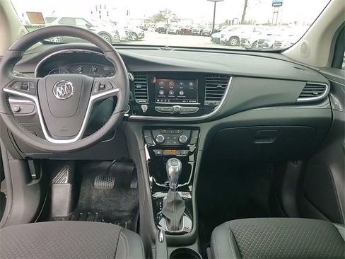 Used 2022 Buick Encore Preferred image 26