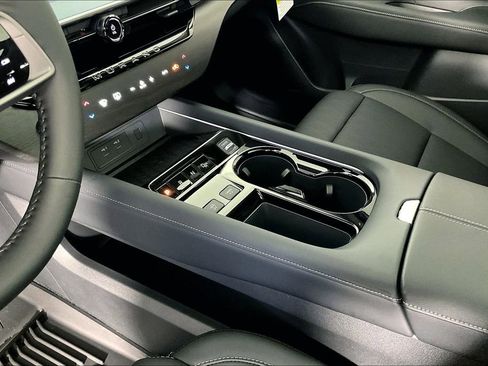 New 2025 Nissan Murano Platinum w/ Cargo Package image 12