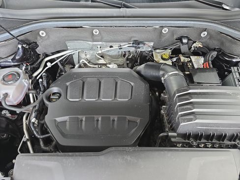 Certified 2024 Volkswagen Atlas Cross Sport SE AWD/4WD image 31