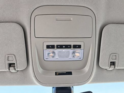Certified 2018 Chevrolet Colorado LT RWD image 30