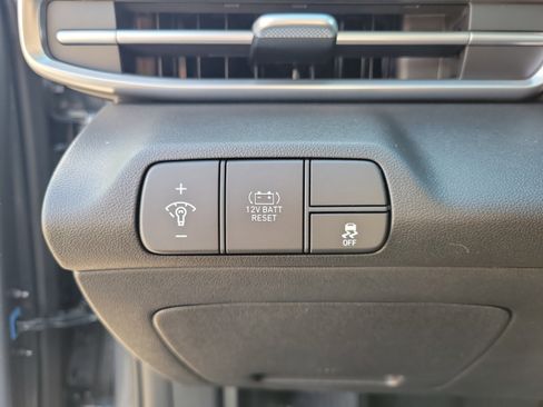 New 2025 Hyundai Elantra Hybrid FWD image 17