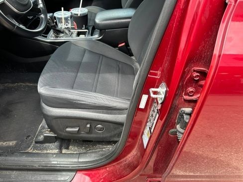 Used 2020 Kia Sorento LX w/ LX I4 Convenience Package AWD/4WD image 12