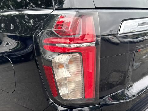 Used 2023 Chevrolet Suburban LT AWD/4WD image 26