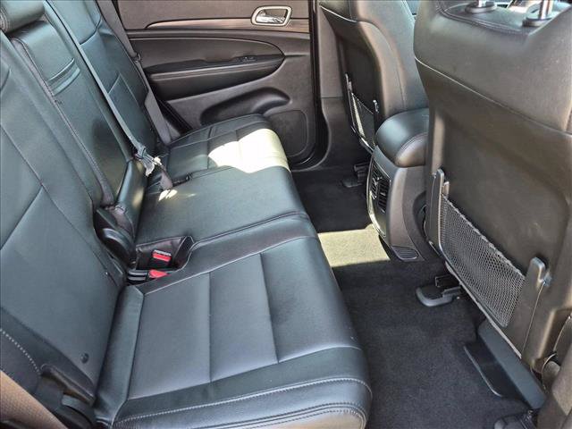 Used 2020 Jeep Grand Cherokee Laredo AWD/4WD image 20