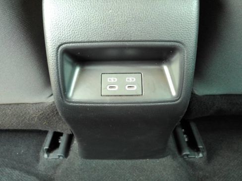 Used 2025 Toyota Corolla LE FWD image 26