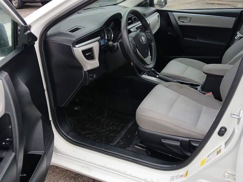 Used 2016 Toyota Corolla LE image 10