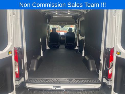 New 2026 Ford Transit 250 148 Medium Roof Extended AWD w/ Load Area Protection Package image 30