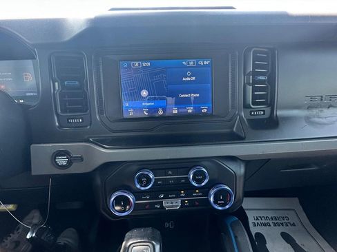 Used 2022 Ford Bronco Black Diamond AWD/4WD image 9