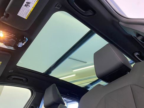 Used 2025 BMW X3 xDrive30i w/ Premium Package image 15