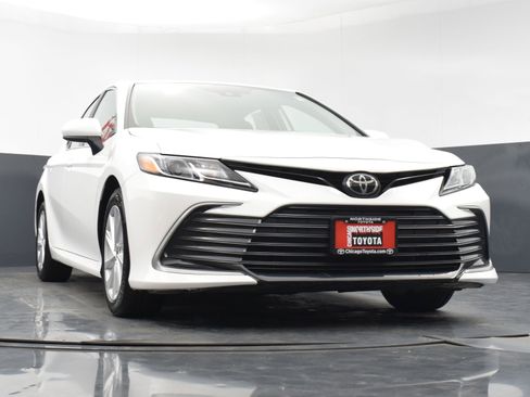 Used 2024 Toyota Camry LE image 28