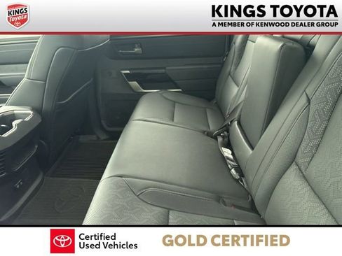 Used 2025 Toyota Tundra Limited AWD/4WD image 10