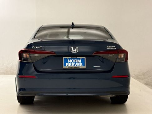 Certified 2025 Honda Civic Sport image 8