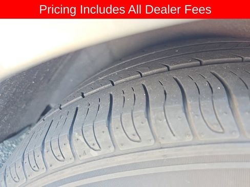 Used 2016 Ford Fusion SE FWD image 7