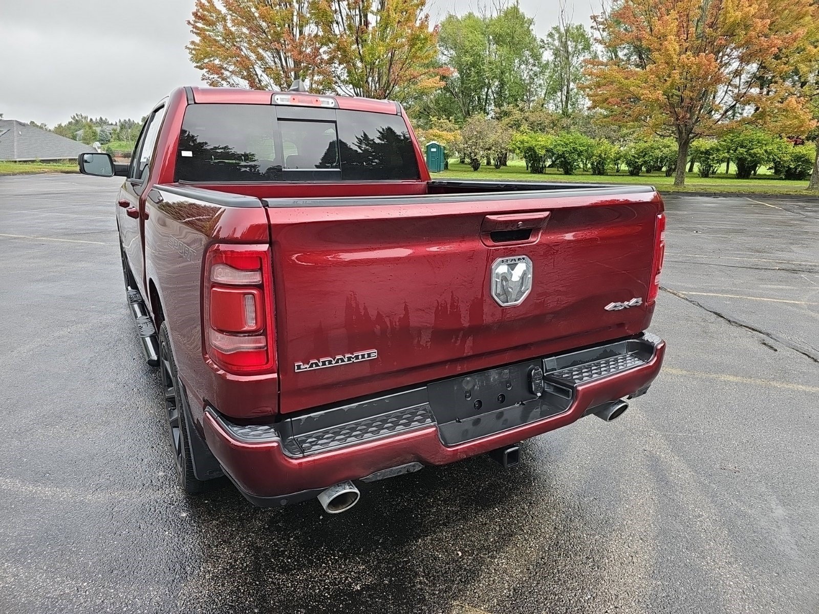 Used 2023 RAM 1500 Laramie AWD/4WD image 3