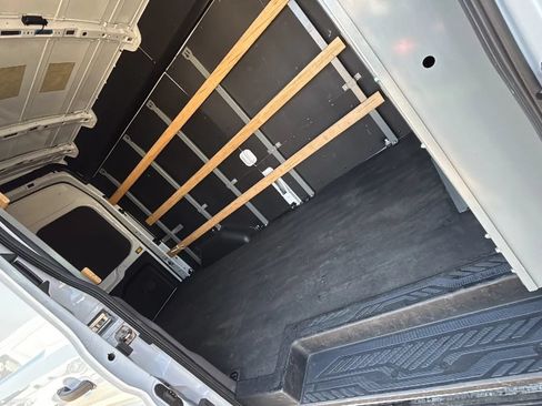 Used 2022 Ford E-Transit 148 High Roof w/ Load Area Protection Package RWD image 43