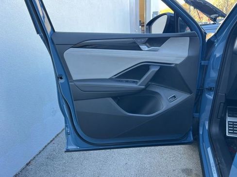 New 2026 Volkswagen Tiguan SE R-Line image 19