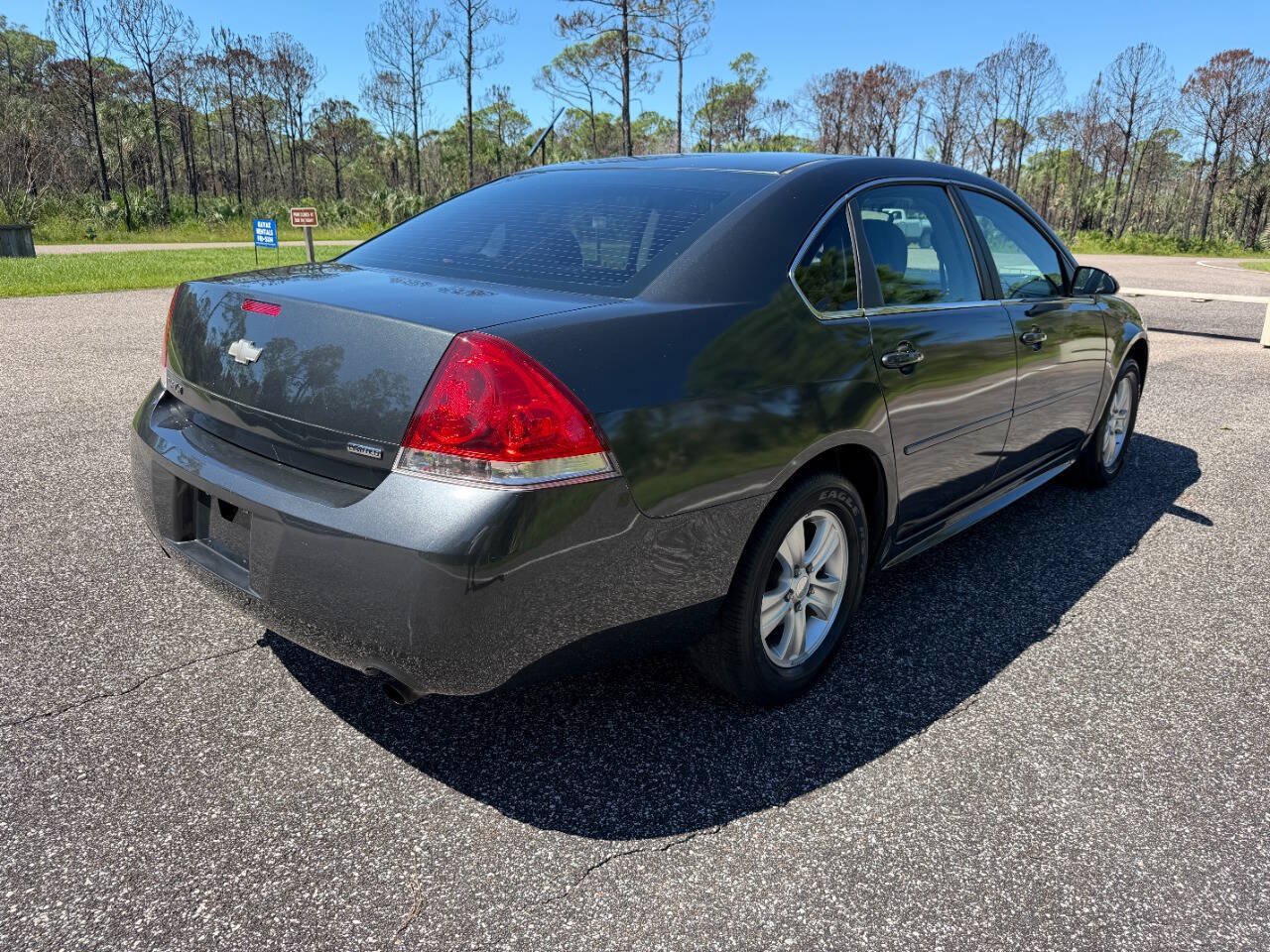 Used 2014 Chevrolet Impala Limited LS FWD image 5
