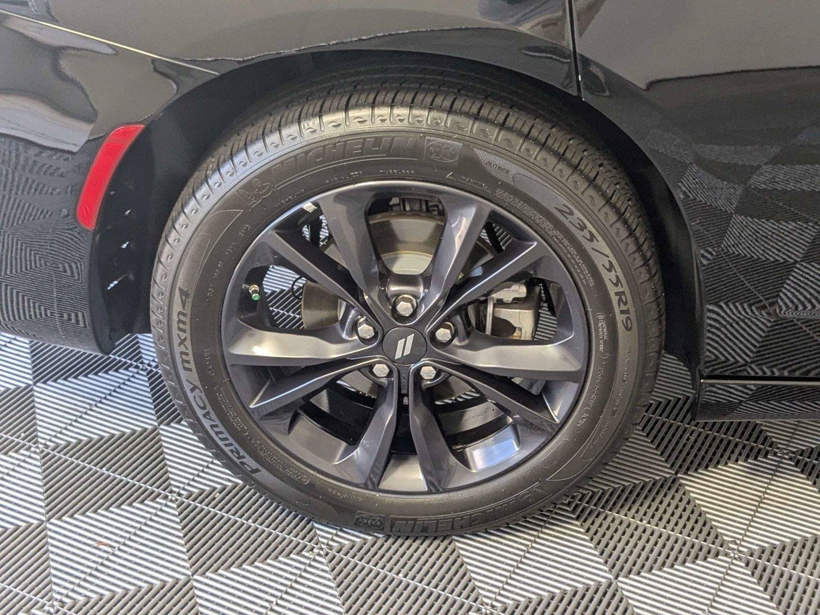 Used 2023 Dodge Charger SXT w/ Blacktop Package AWD/4WD image 9