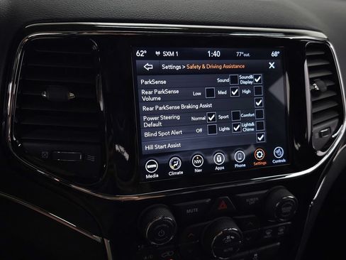 Used 2021 Jeep Grand Cherokee Limited w/ Premium Lighting Group AWD/4WD image 25