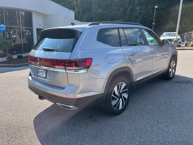 Used 2025 Volkswagen Atlas SE FWD image 3