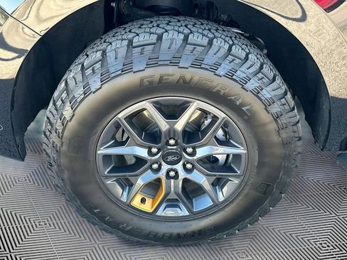 Used 2025 Ford Expedition Tremor image 32