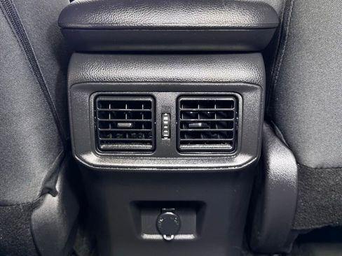 Used 2024 Toyota RAV4 LE AWD/4WD image 42