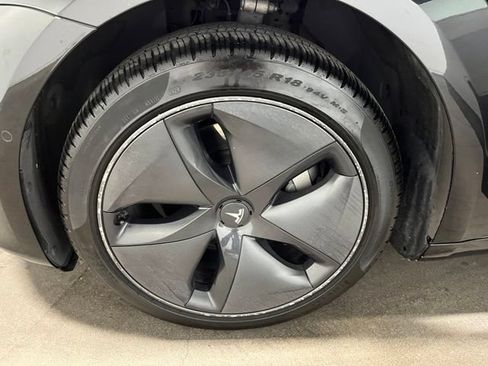 Used 2019 Tesla Model 3 Standard Range Plus RWD image 28