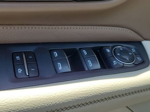 Used 2021 GMC Yukon XL Denali w/ Denali Premium Package RWD image 21