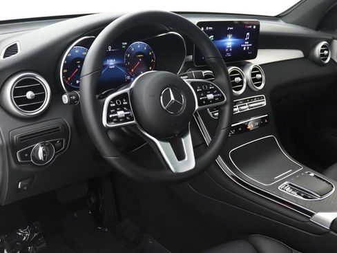 Certified 2022 Mercedes-Benz GLC 300 image 17