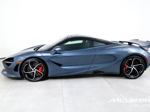 Used 2025 McLaren 750S image 6