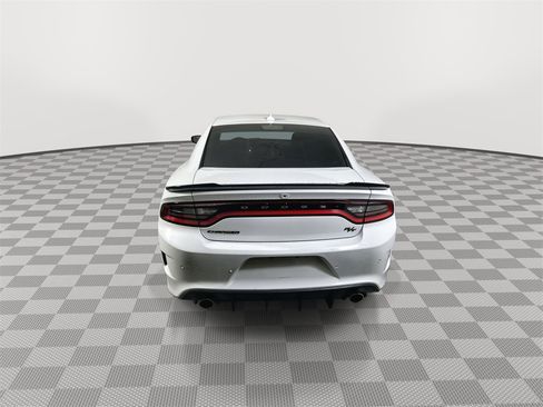 Used 2019 Dodge Charger R/T w/ Blacktop Package image 7