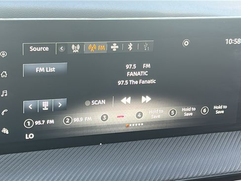 Certified 2025 Nissan Kicks SR AWD/4WD image 21