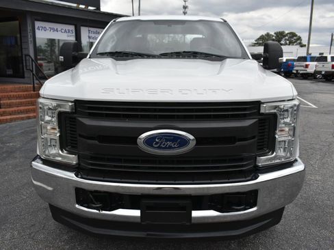Used 2018 Ford F250 XL w/ Power Equipment Group image 3