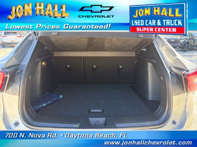 Used 2025 Chevrolet Trax RS w/ Sunroof Package FWD image 10