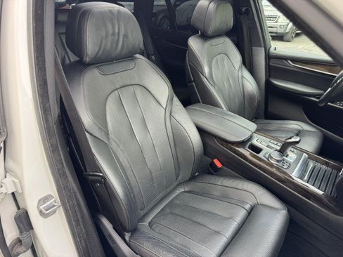 Used 2018 BMW X5 xDrive50i AWD/4WD image 30
