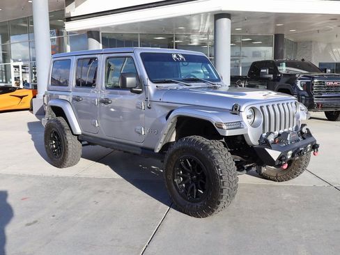 Used 2020 Jeep Wrangler Unlimited Sahara AWD/4WD image 8