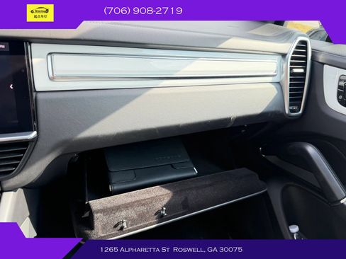 Used 2021 Porsche Cayenne GTS AWD/4WD image 18