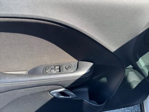 Used 2019 Dodge Challenger SXT AWD/4WD image 12