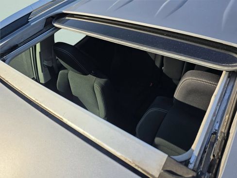 Used 2016 Toyota RAV4 XLE FWD image 4