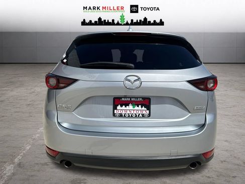 Used 2017 MAZDA CX-5 Touring w/ Preferred Equipment Package AWD/4WD image 4