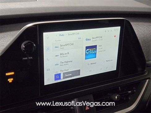 New 2026 Lexus UX 300h FWD image 18