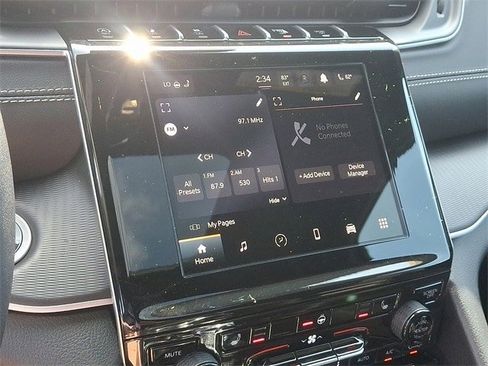 New 2025 Jeep Grand Cherokee L Laredo w/ Luxury Tech Group I image 14